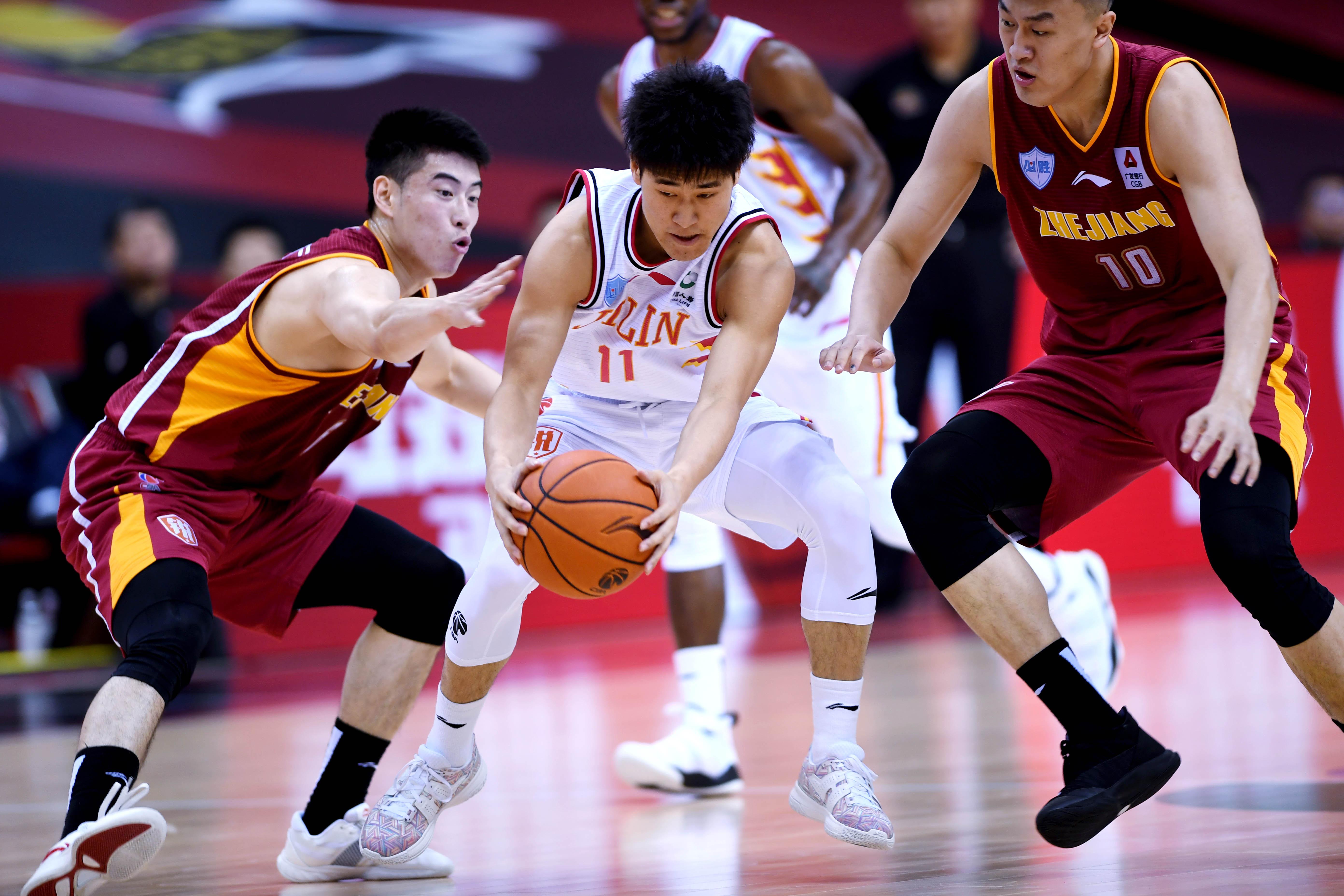 CBA浙江VS青岛直播视频,一场看得见的南北对决 CBA浙江VS青岛直播视频,一场看得见的南北对决